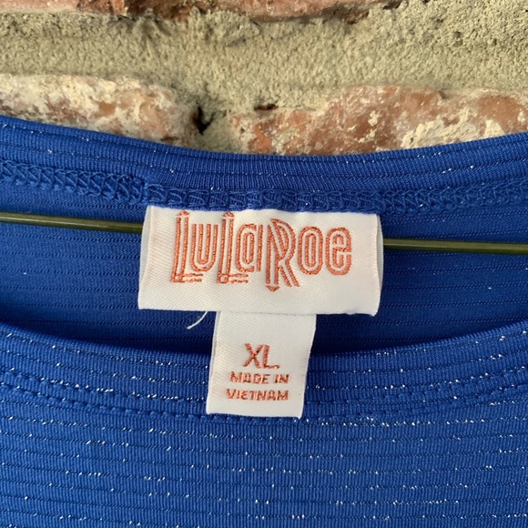 LuLaRoe Elegant Carly - Picture 3 of 5